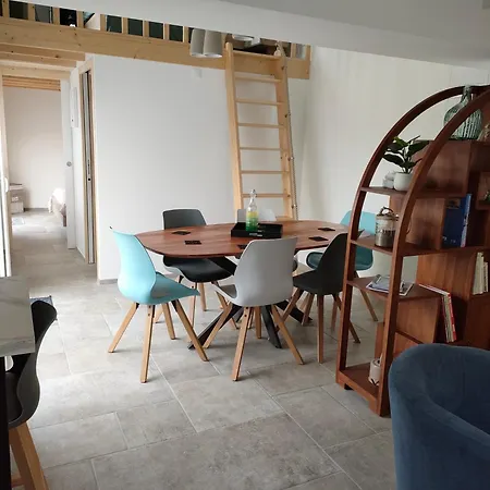 Holiday home Calme Sur L'ile D'yeu Ile d'Yeu